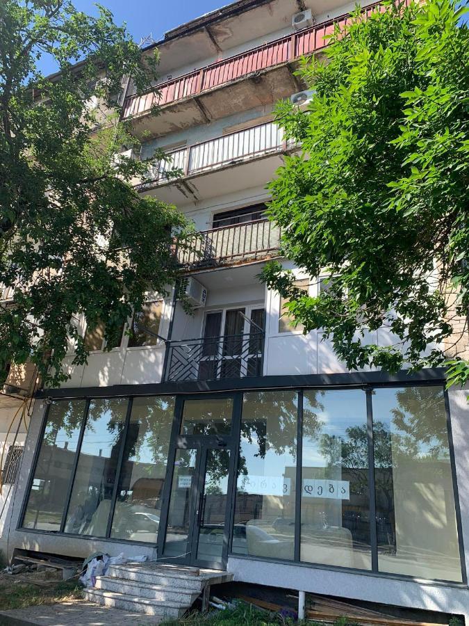 Nano'S Apartament-2 Kutaisi Exterior foto